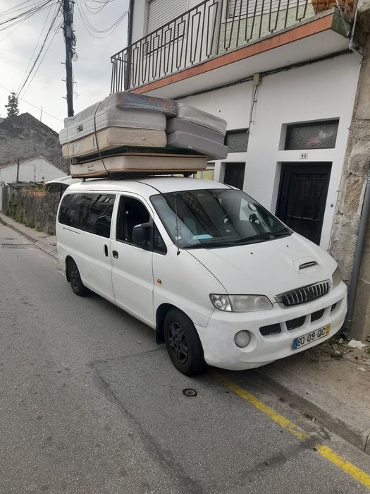 Transportes e mudanças (carrinha Hyunday H1)