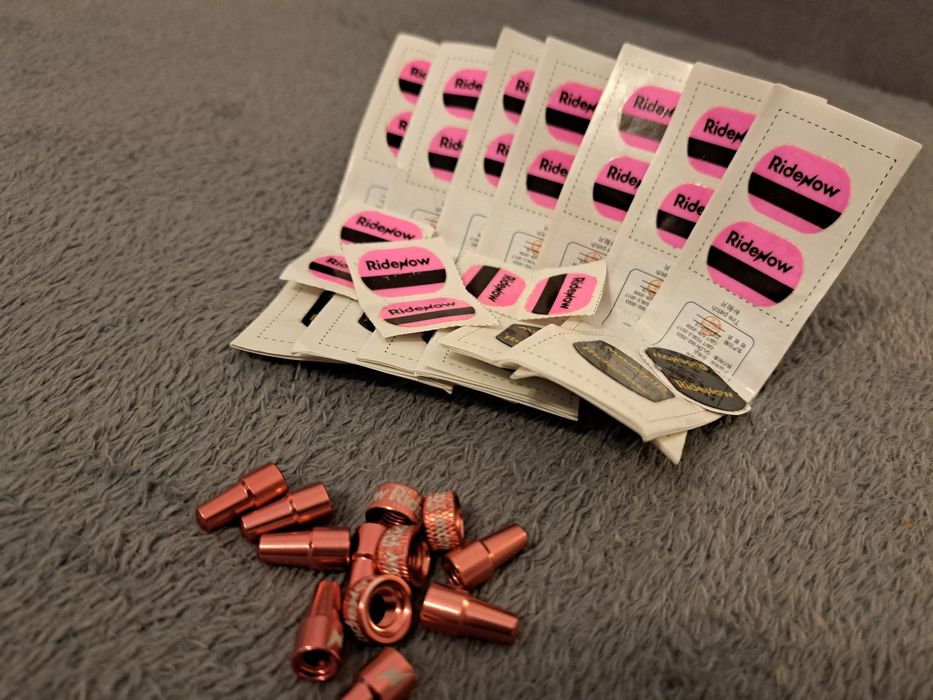 RideNow Łatki / zaworki presta rowerowe Nakrętki NOWE