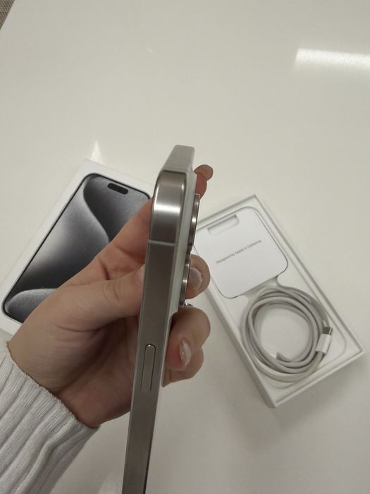 iPhone 15 Pro White Titanium