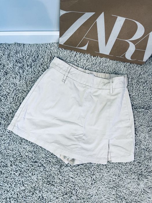 Kremowe spodnicospodenki cropp rozm xs bawelna spodniczka elegancka