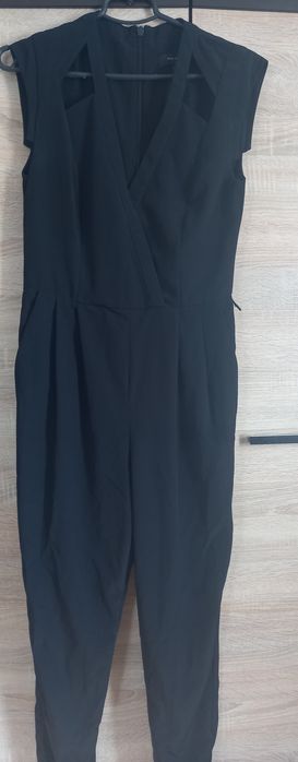 Продам платья и комбинезон