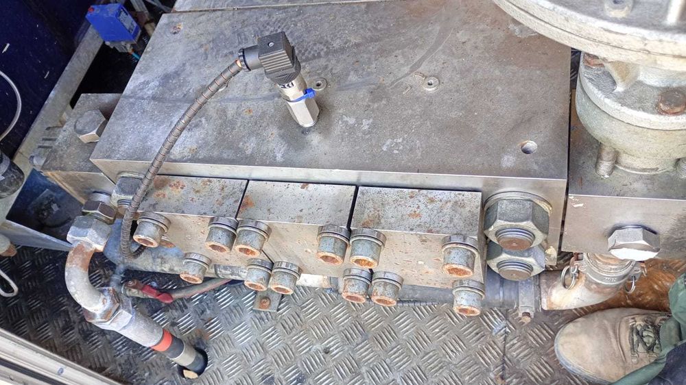 bomba de alta pressao da WOMA entre 1500 bar