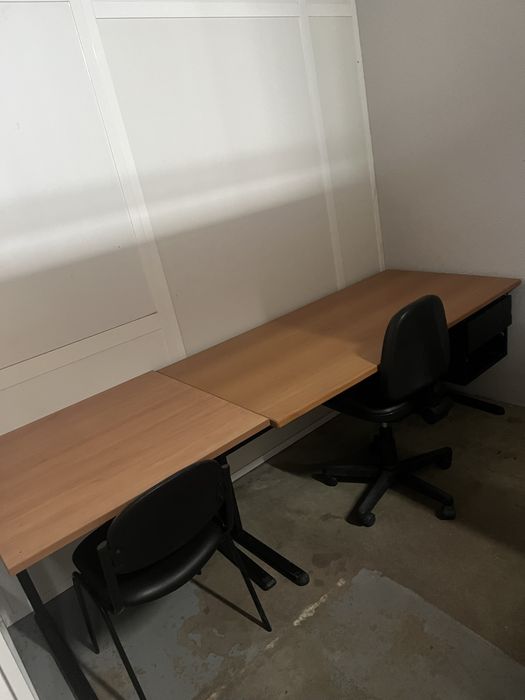 Secretaria com cadeiras