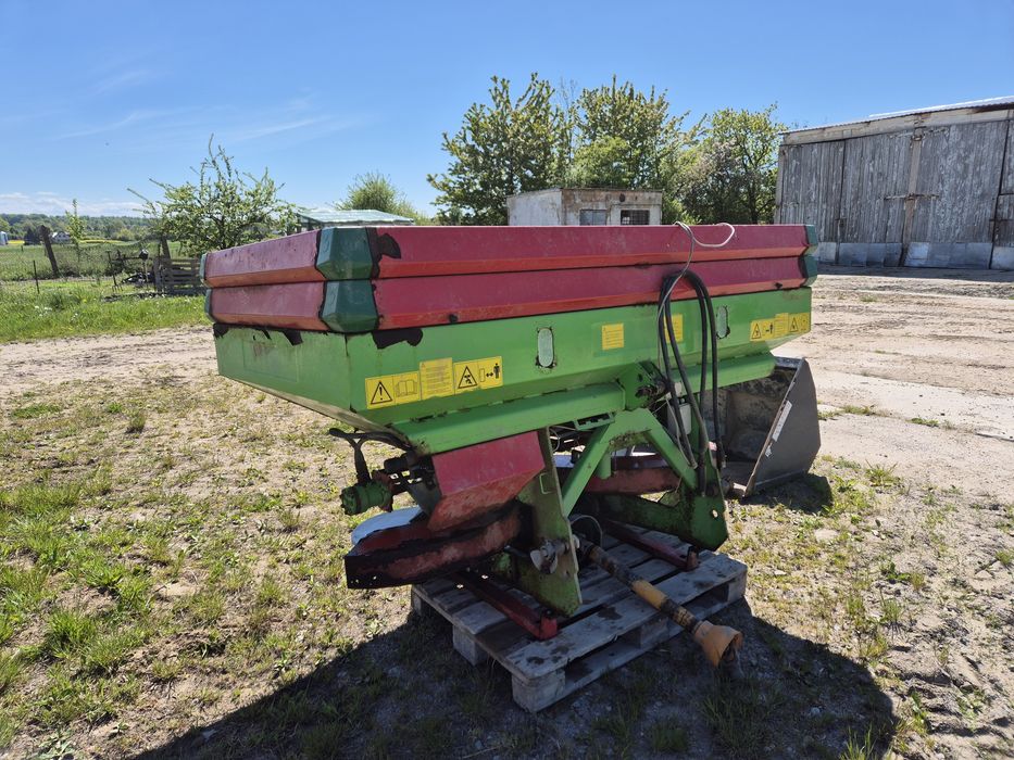 Rozsiewacz Unia mxl 1600
