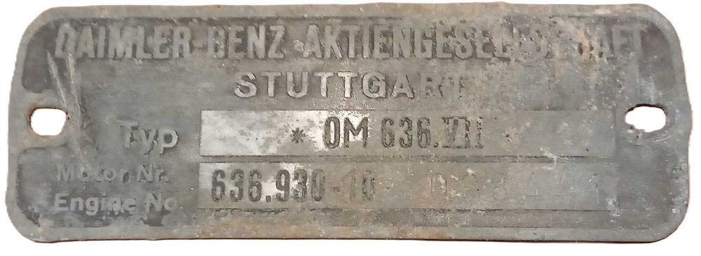 Automobilia-Carros-Emblemas e Chapas de Motor - 1928 a 1980