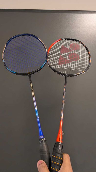 Rakiety do badmintona – Li-Ning Ignite 8 & Yonex Astrox 77 Play