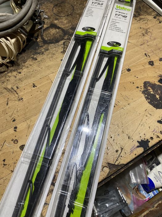 Valeo komplet wycieraczek samochodowych 525 mm/475mm