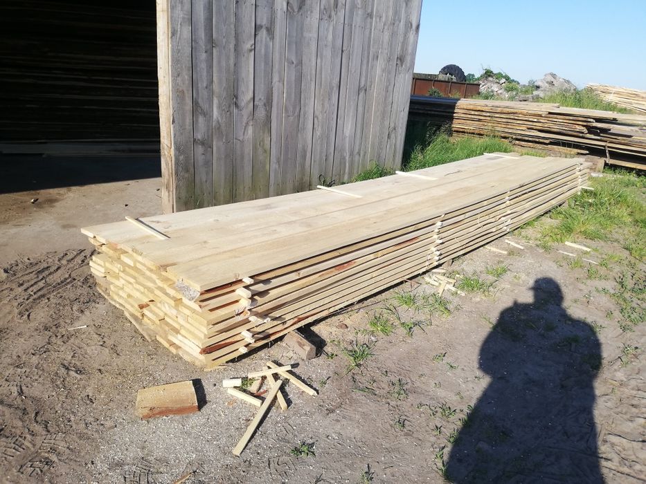 Deski szalunkowe(obiciowe) , więźba dachowa, stemple budowlane