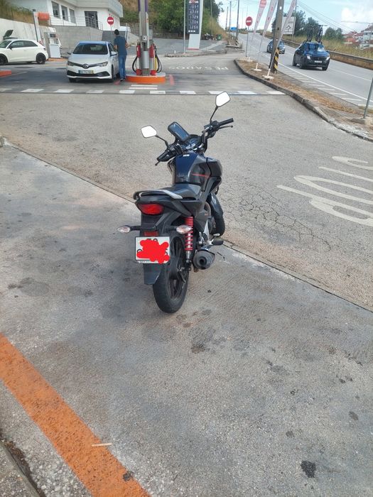 Honda CB125F Motorbike