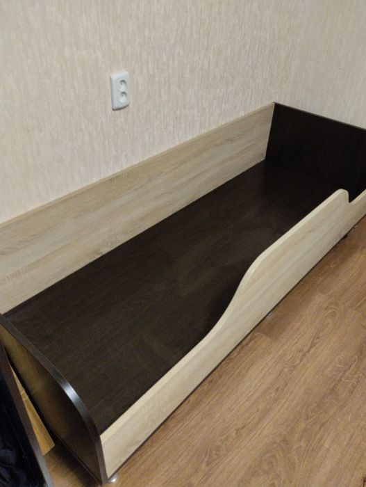 Кровать с матрасом slip s flay