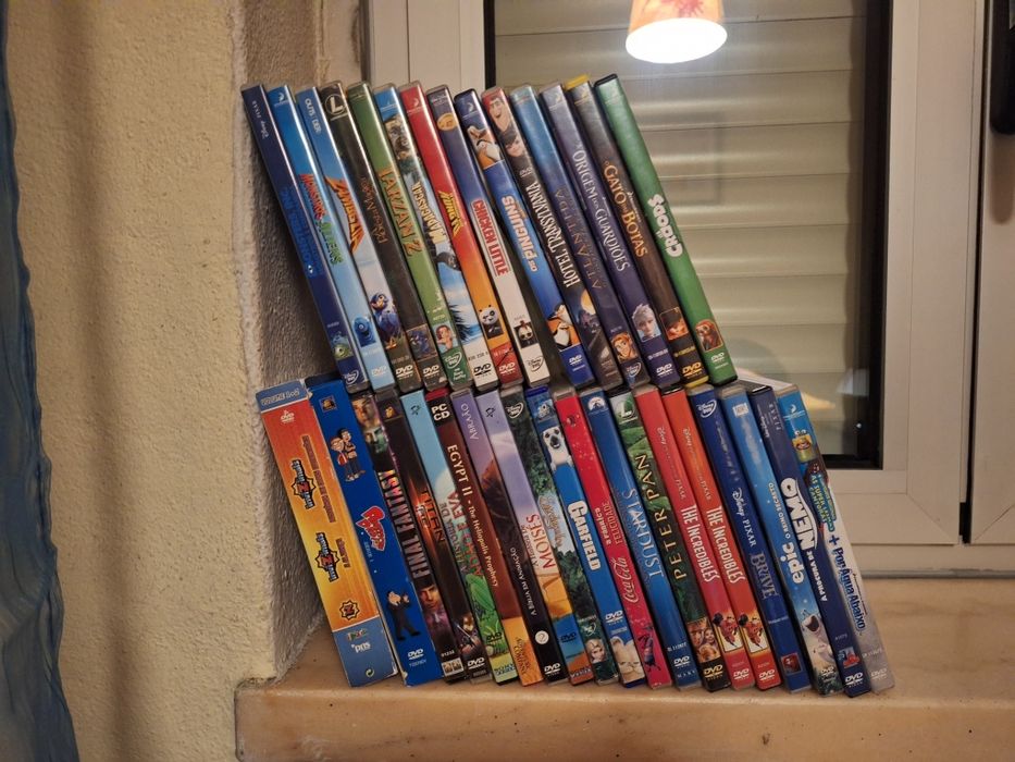 Dvds como novos  vários