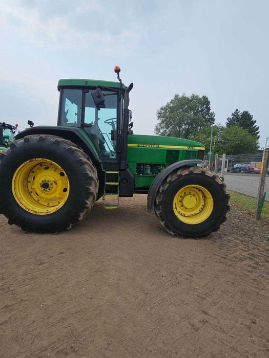 John Deere 7710 . 180 KM, 8211 H .  Skrzynia POWERSHIFT. JD 7710