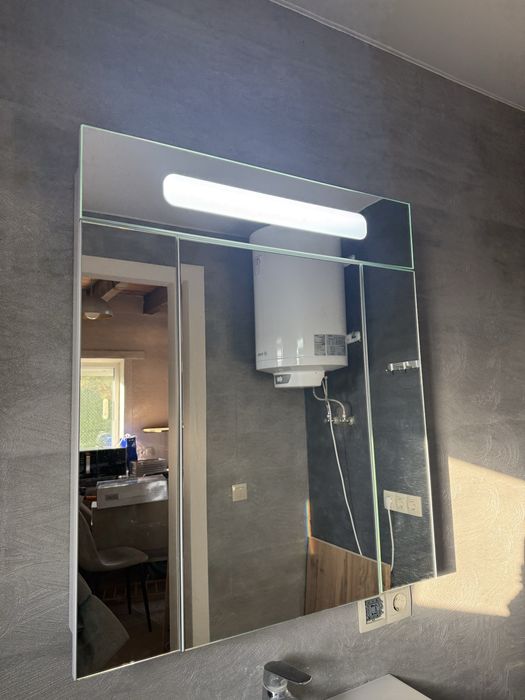 Зеркало у ванну кімнату з підсвіткою