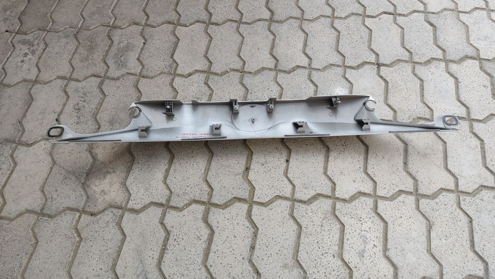 TOYOTA RAV-4 IV Накладка кришки багажника 1G4 12-