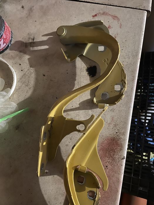 Uchwyty maski fiat 500 orginał