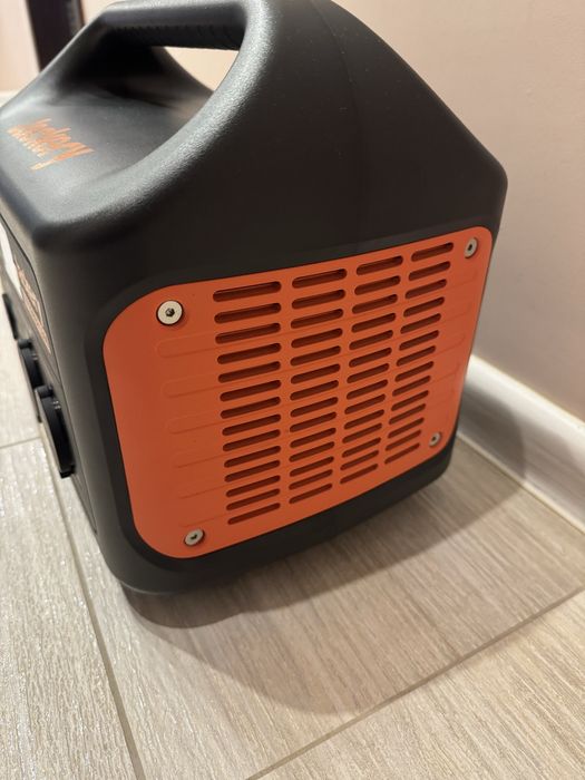 Портативна зарядна станція Jackery explorer 1000 EU