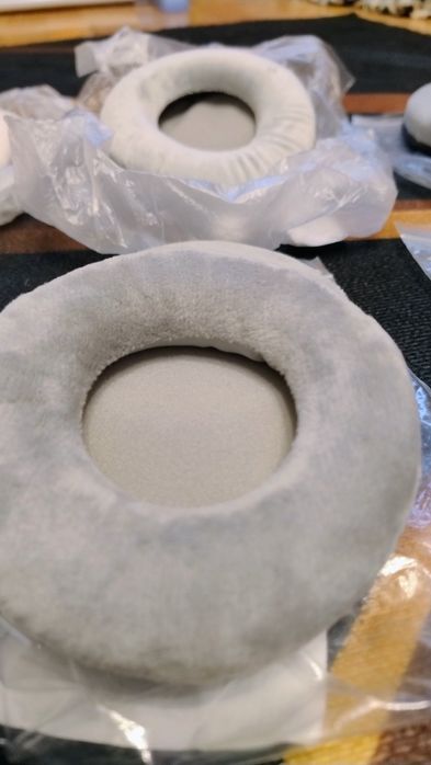 Welurowe pady nauszniki gąbki do słuchawek. Różne rozmiary