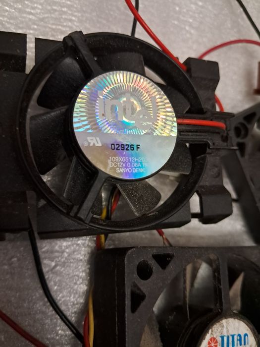 Кулер , вентилятор