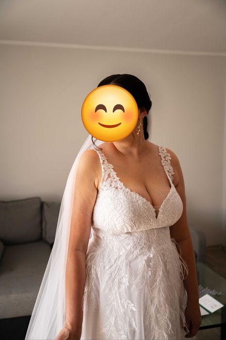 Suknia ślubna i welon