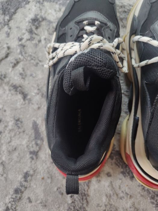 Buty Balenciaga TRIPLE S