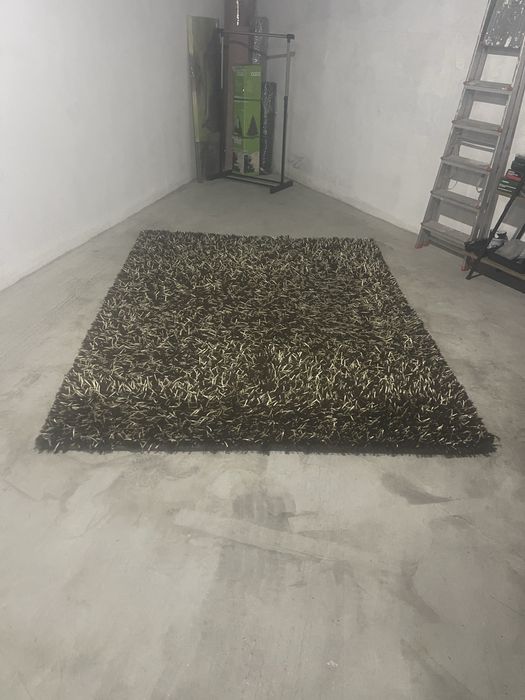 Carpete castanha e dourado com 1,70/3,30