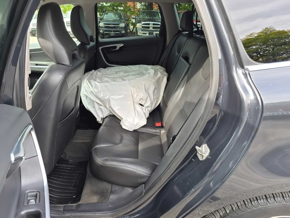 Volvo XC60      2015