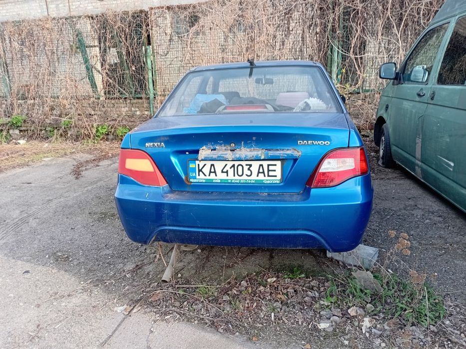 Продам део нексию