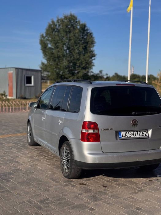 Продаю VW Touran 2003