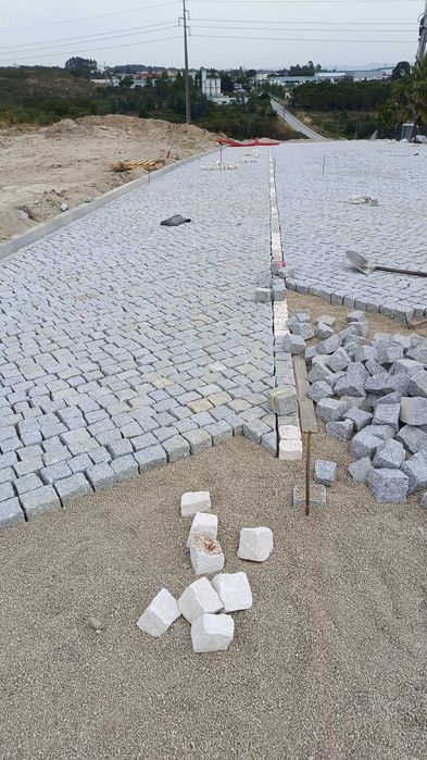 Trabalho de calçada portuguesa há bons preços !!!