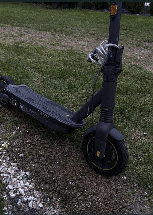 Hulajnoga elektryczna ninebot g2 max