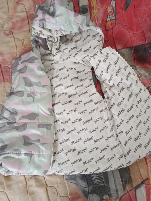 Безрукавка для дівчаток на 6-12міс