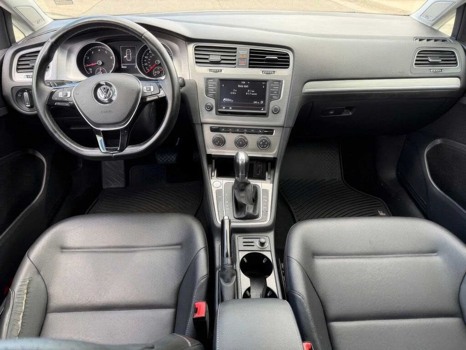Volkswagen Golf      2015