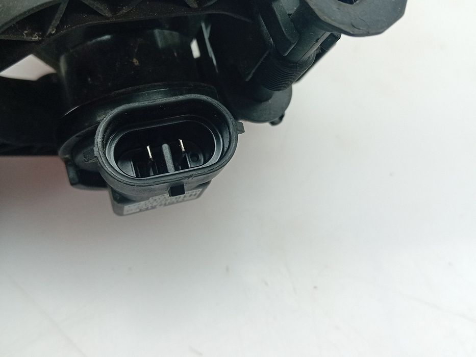 Farol nevoeiro frente direito DACIA Duster (HS_)