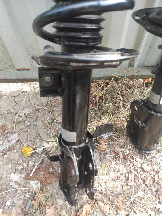 Амортизаторні стійки в сборі з пружинами і опорами Escape MK4 Kuga MK3