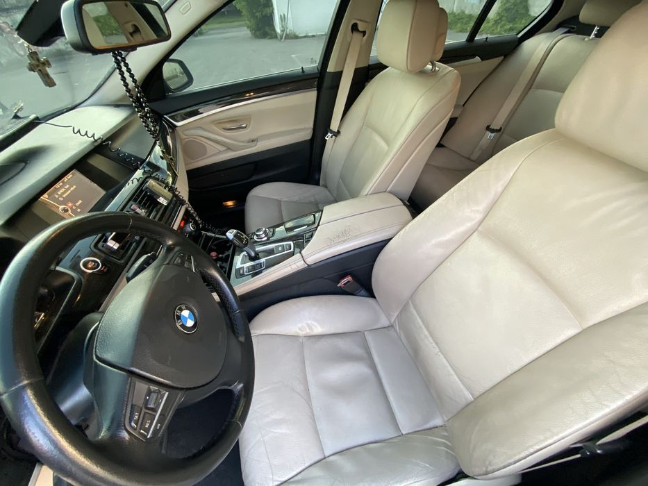 BMW 528 в кузові f10 ЦІЛА НЕ БИТА