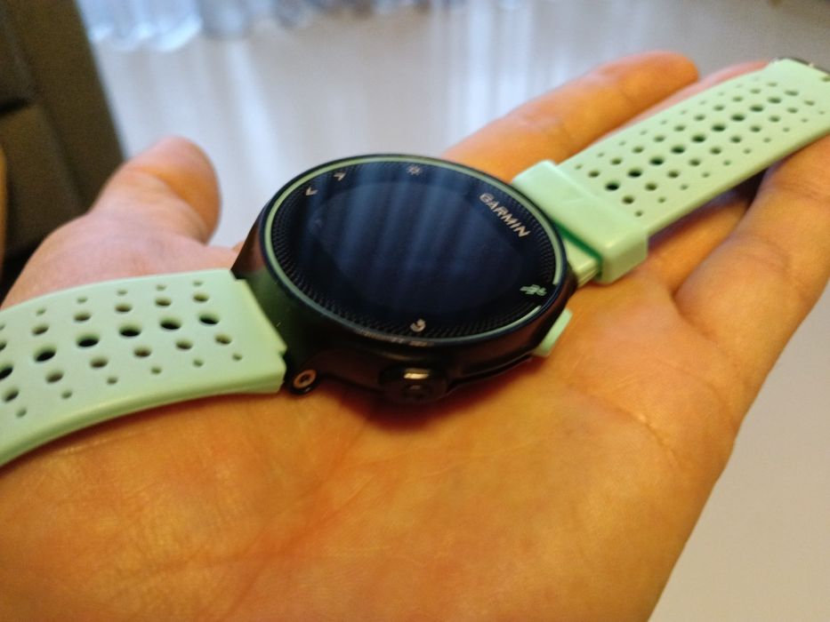 Garmin forerunner 235