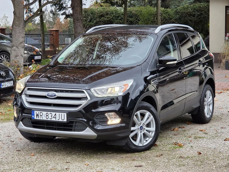 Ford Kuga LiFT 2,0 TDCi 150KM piękny stan mały przebieg do końca serwisowany
