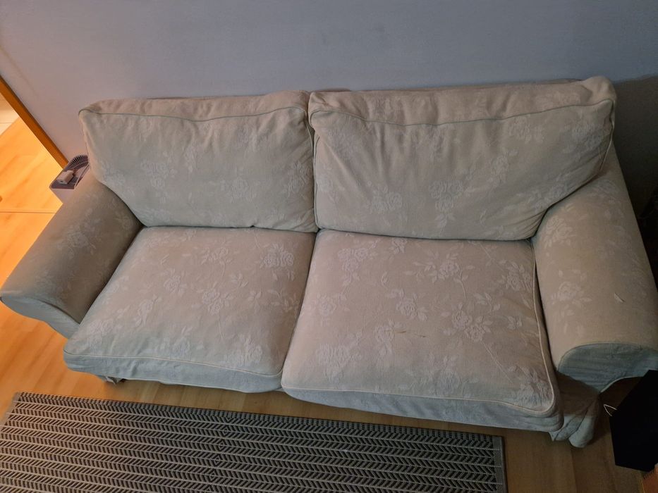 Sofá cama champanhe