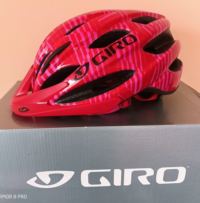 Kask rowerowy Giro Raze ,nowy