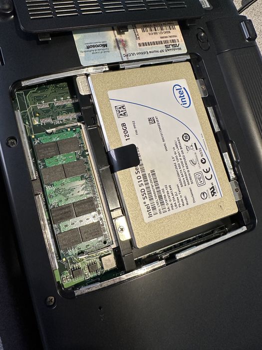 Asus Eee Pc Intel atom com ssd120GB win7