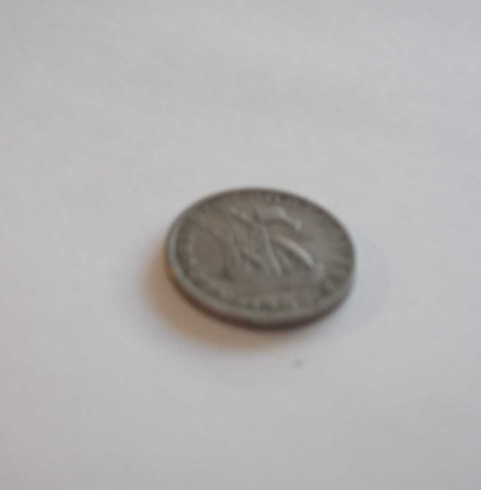 Moeda antiga de 5 Escudos de 1965