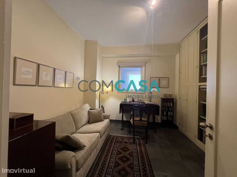 Apartamento de 5 assoalhadas (T4) | varandas | permutas | Matosinhos