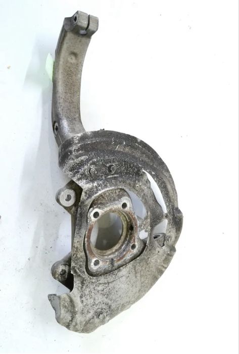 Цапфа передня L+R BMW F15,F07,F10,F34,F11