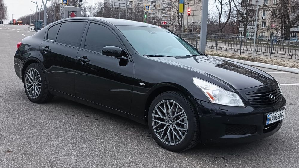 Продам Infinity G35