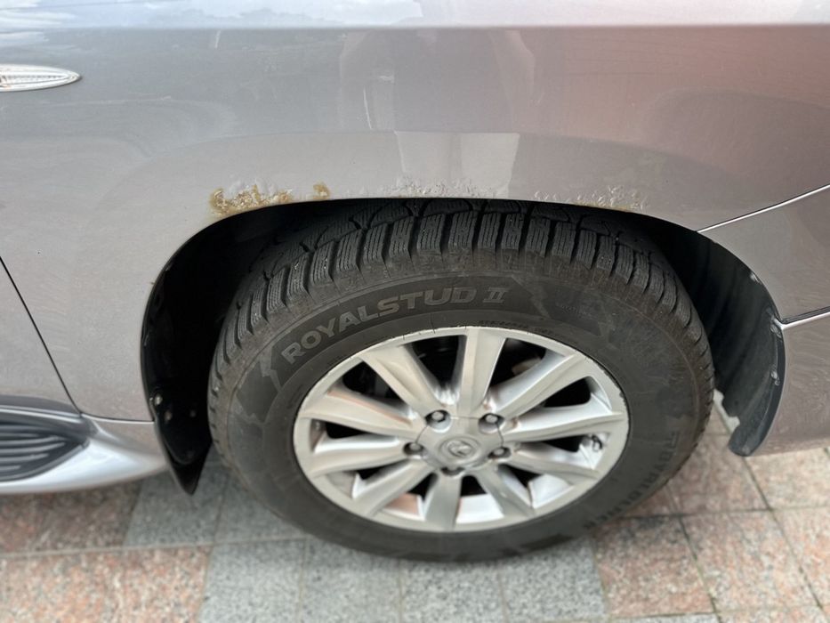 Продам LEXUS LX570 2011