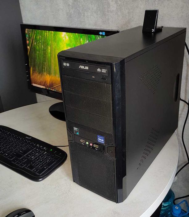 Компьютер. Полный комплект.