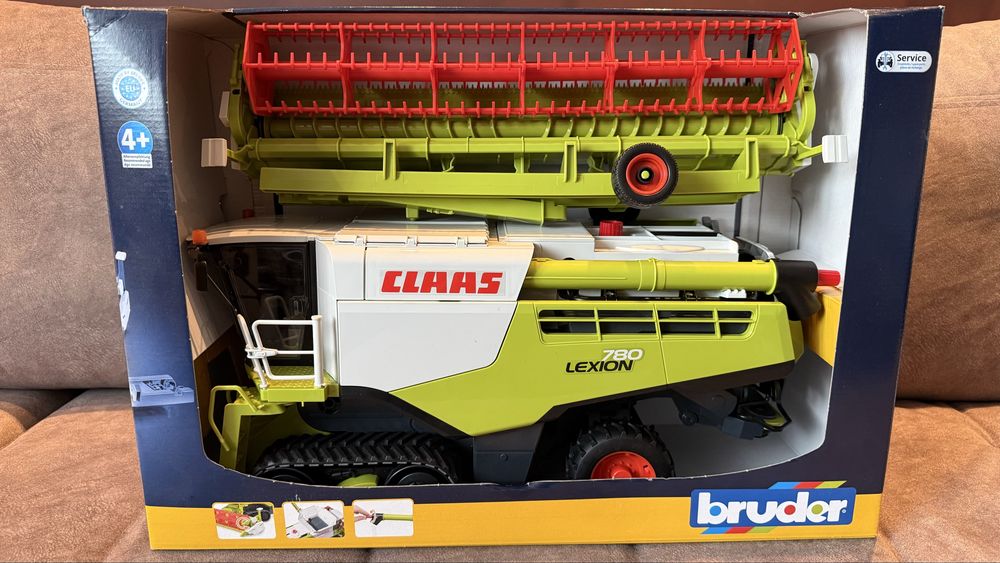 Kombajn Claas  Lexion 780 Bruder 02119