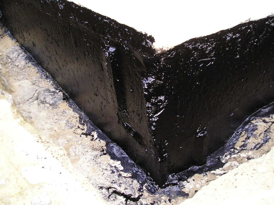 Будинок 3-х поверховий Запитів Львівська область