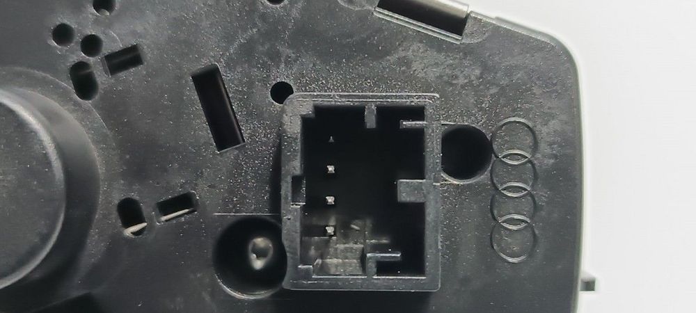 COMANDO DAS LUZES AUDI A4 BER. (B8) E