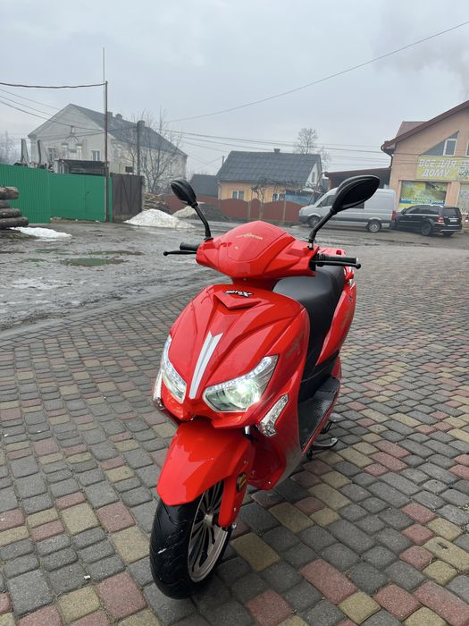 Електроскутер dominator